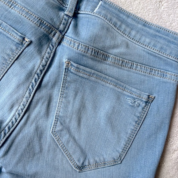Hollister Super Light Blue Low Rise Super Soft Jegggings, 5 Short Juniors, NWT - Picture 5 of 6